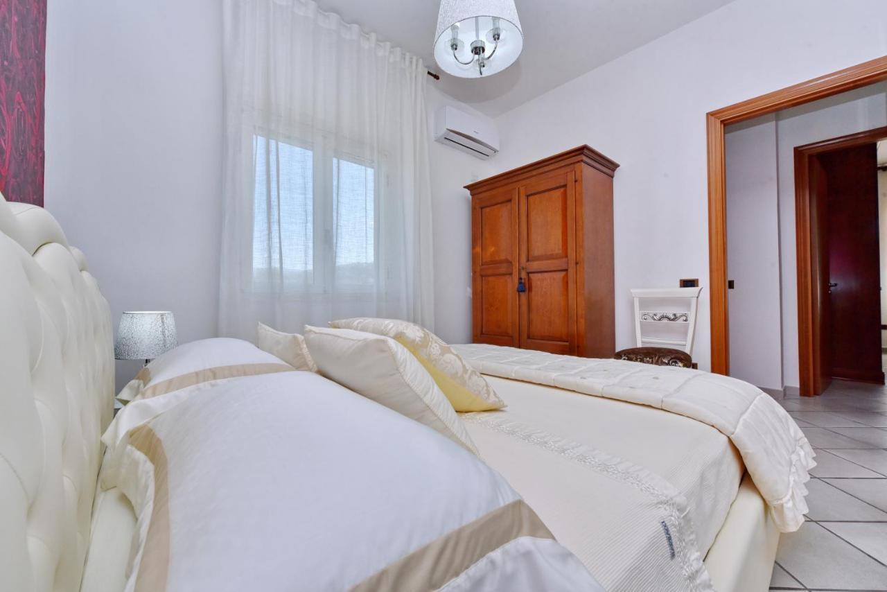 Villa Tina ซานตามาเรีย ดิ กาสเตลลาบาเต ภายนอก รูปภาพ