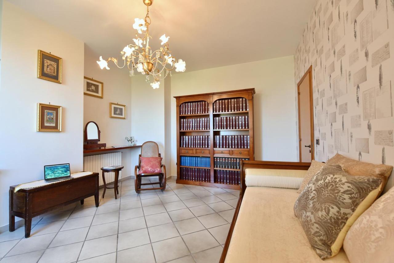 Villa Tina ซานตามาเรีย ดิ กาสเตลลาบาเต ภายนอก รูปภาพ