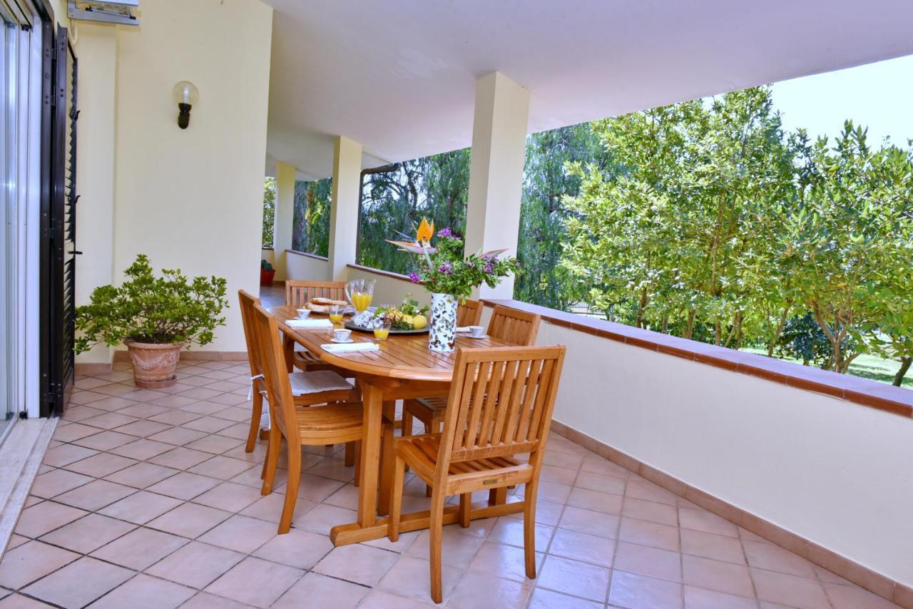 Villa Tina ซานตามาเรีย ดิ กาสเตลลาบาเต ภายนอก รูปภาพ